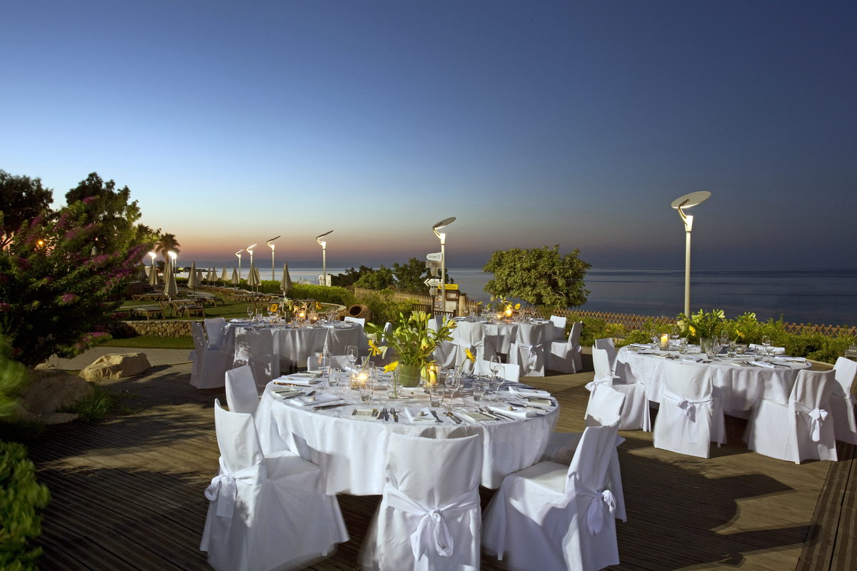 Book your wedding day in Capo Bay Hotel Protaras